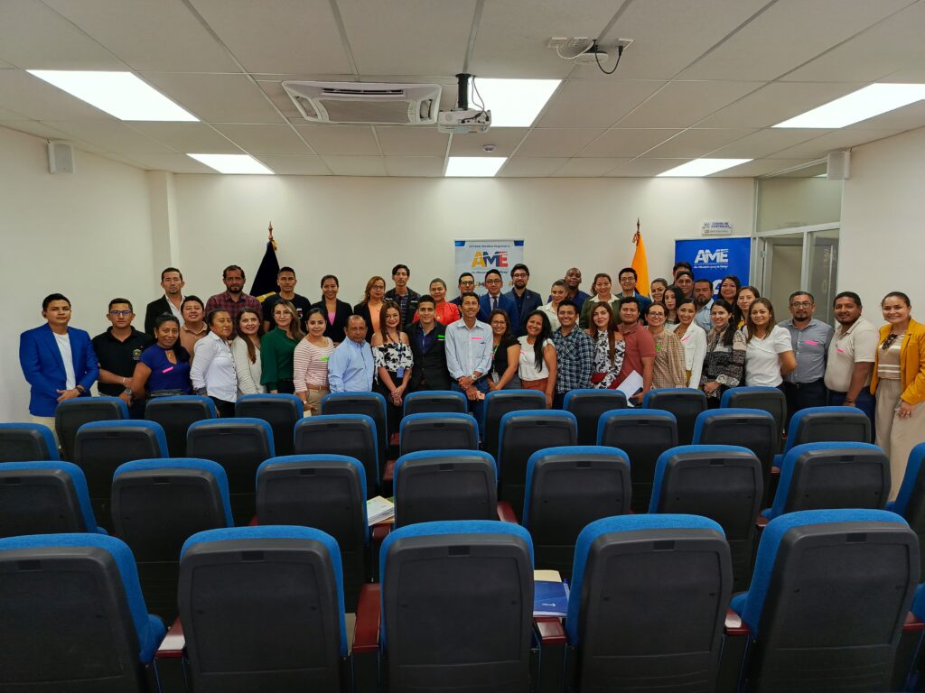 Funcionarios municipales de la Regional 4 participan en taller de socialización de servicios y asistencias técnicas de la Dirección Nacional de Cooperación de AME